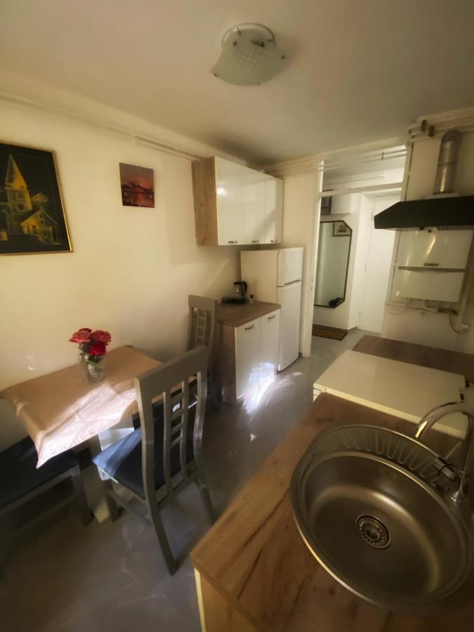 Astoria Appartement Varaždin Buitenkant foto