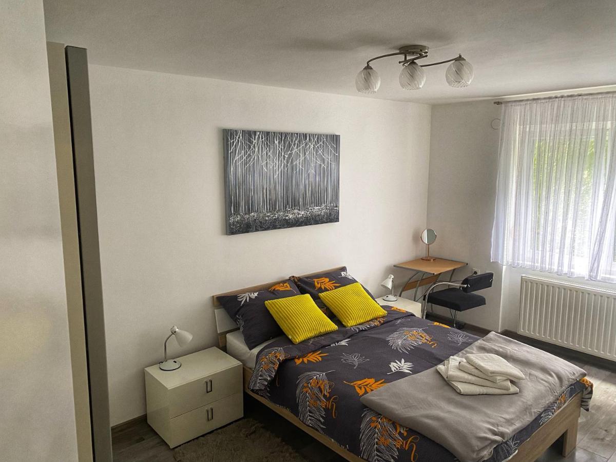 Astoria Appartement Varaždin Buitenkant foto